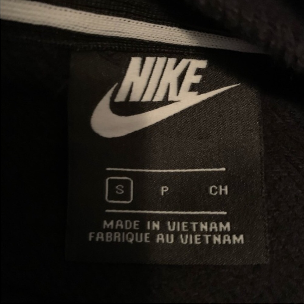 Nike Hoodie - Picture 5 of 7